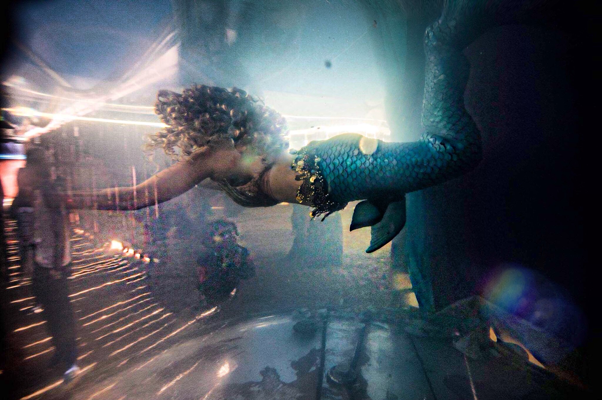 Mermaid Shannon of the Circus Siren Pod